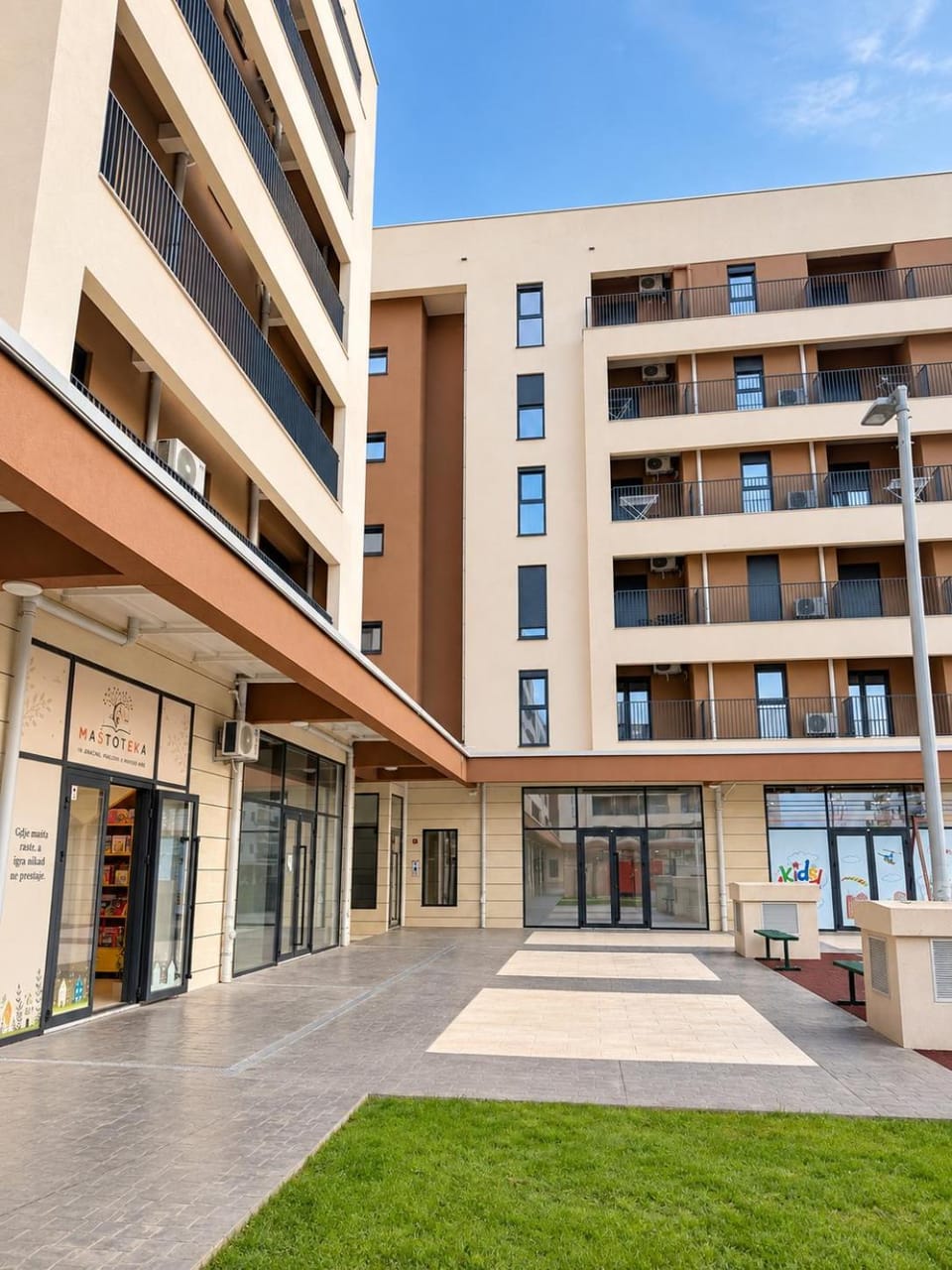 Property building, Patio, Day