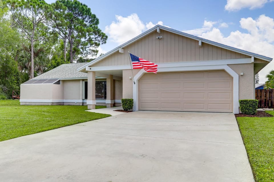Private Pool! Family Escape, 11 Mi to Jensen Beach House in Port Saint Lucie