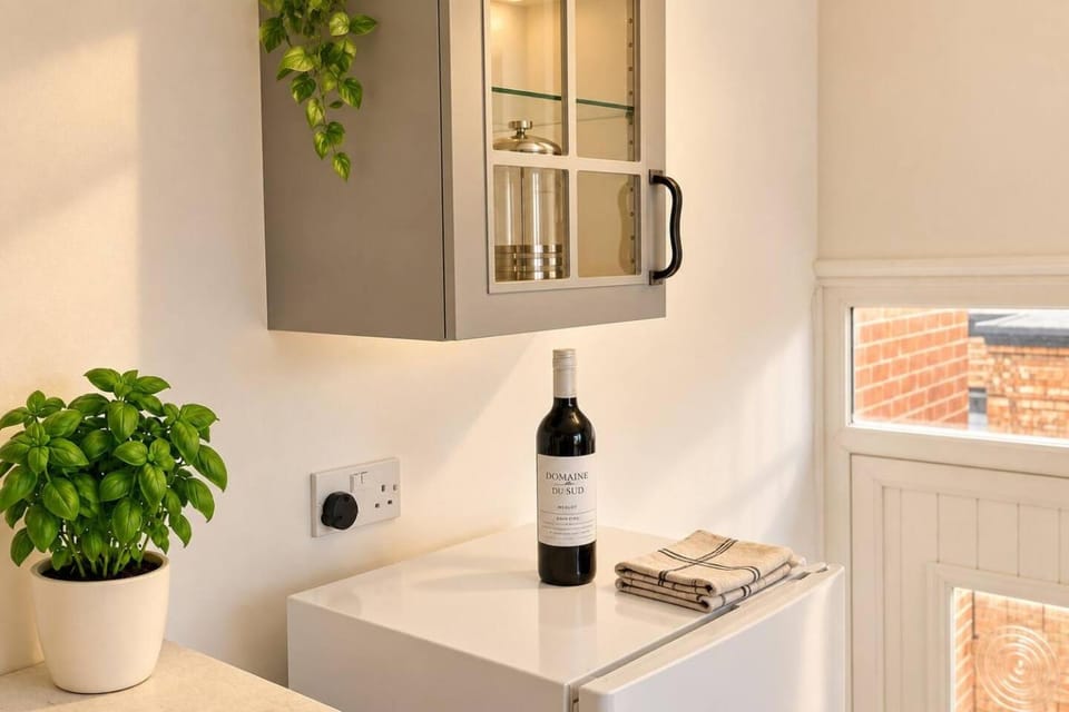 Kitchen or kitchenette, Decorative detail