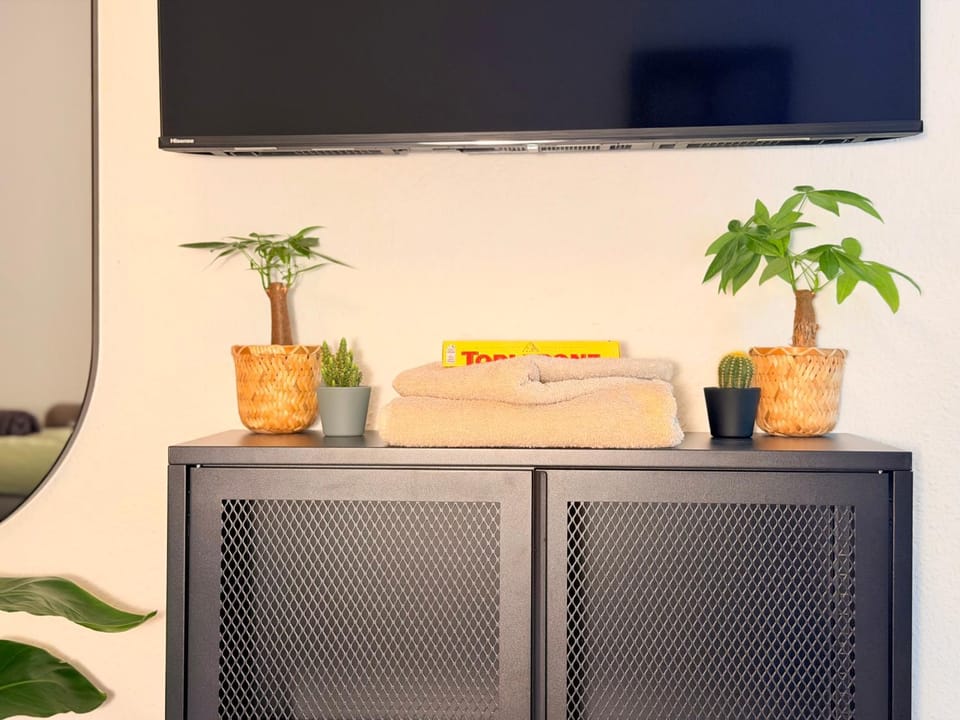 Living room, towels