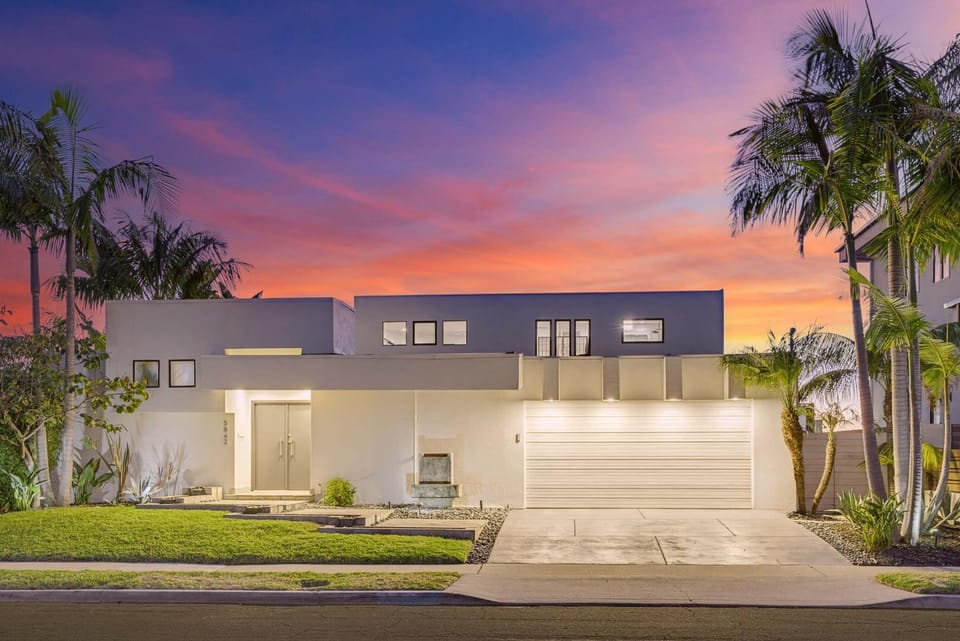 Soledad Sky House Pool & Sweeping Ocean Views Apartment in La Jolla