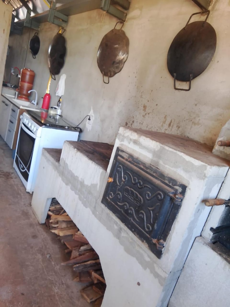 Communal kitchen, minibar, stove, kitchen