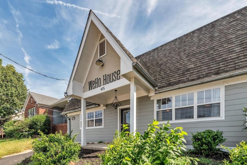 Dreamer Den - Sleeps 4 1Bed in WeHo near Dwntwn Apartment in Nashville