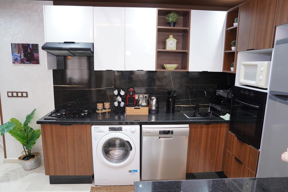 Kitchen or kitchenette, stove