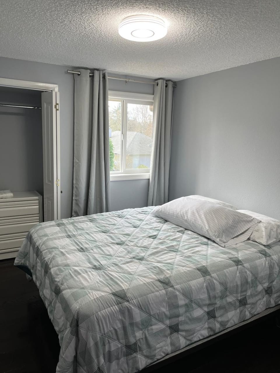 3BR Home 10 min SEA Airport Near Beach Marina Free Parking House in Des Moines