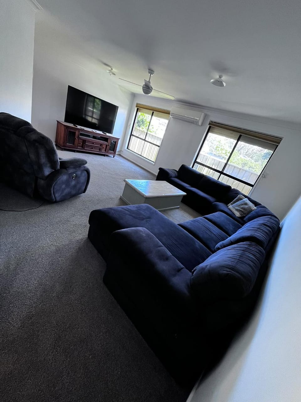 Sunshine Bay Poolside Escape 4 Bedrooms House in Batemans Bay