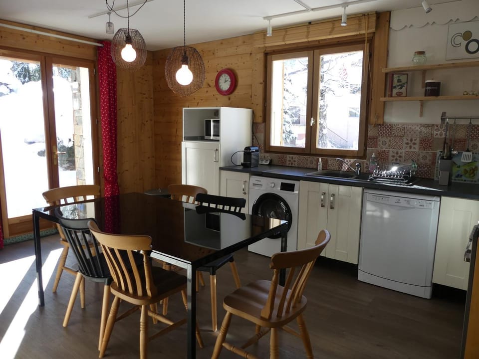 Chalet au calme - 6 pers. Apartment in Pralognan-la-Vanoise