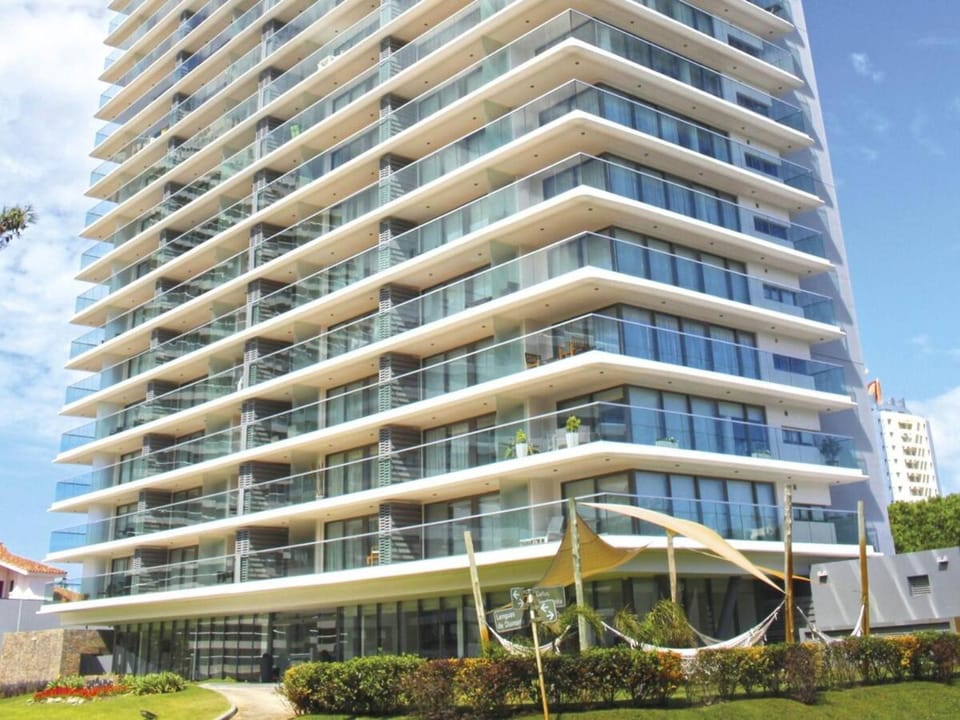 Beautiful Apart Indoor Pool Spa Garage Ocean View Apartment in Punta del Este