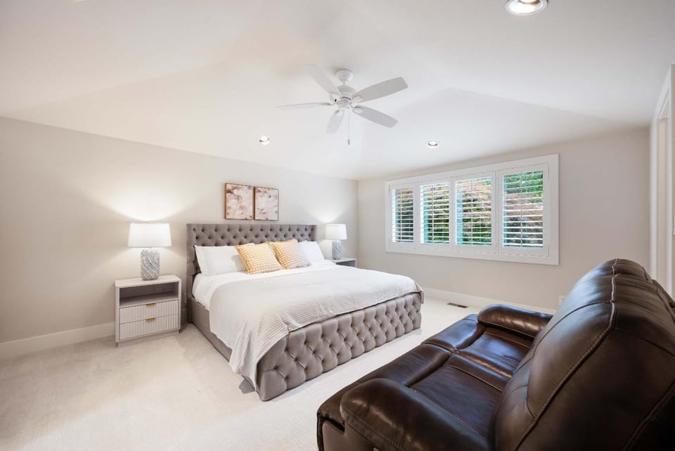 Medina Single-Level 3BR Home Parks & Bellevue DT House in Clyde Hill