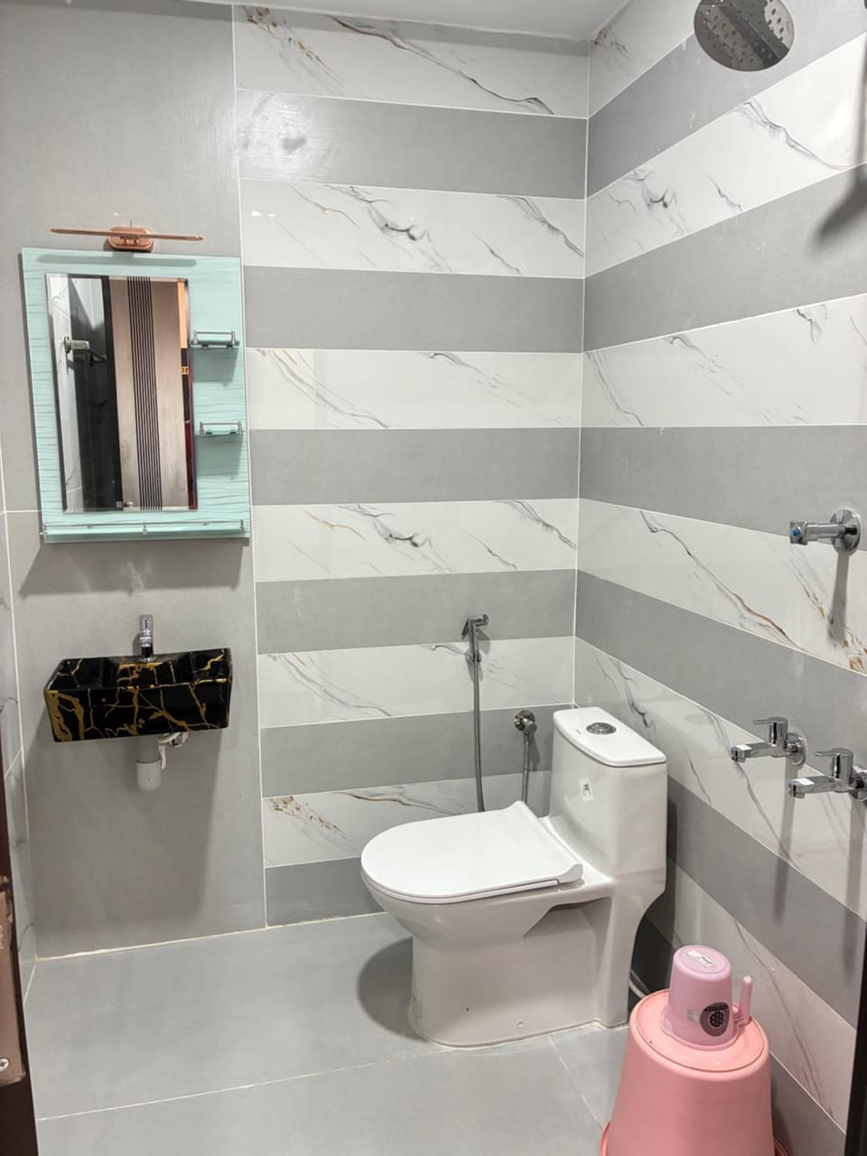 Shower, Toilet, Bathroom, bidet