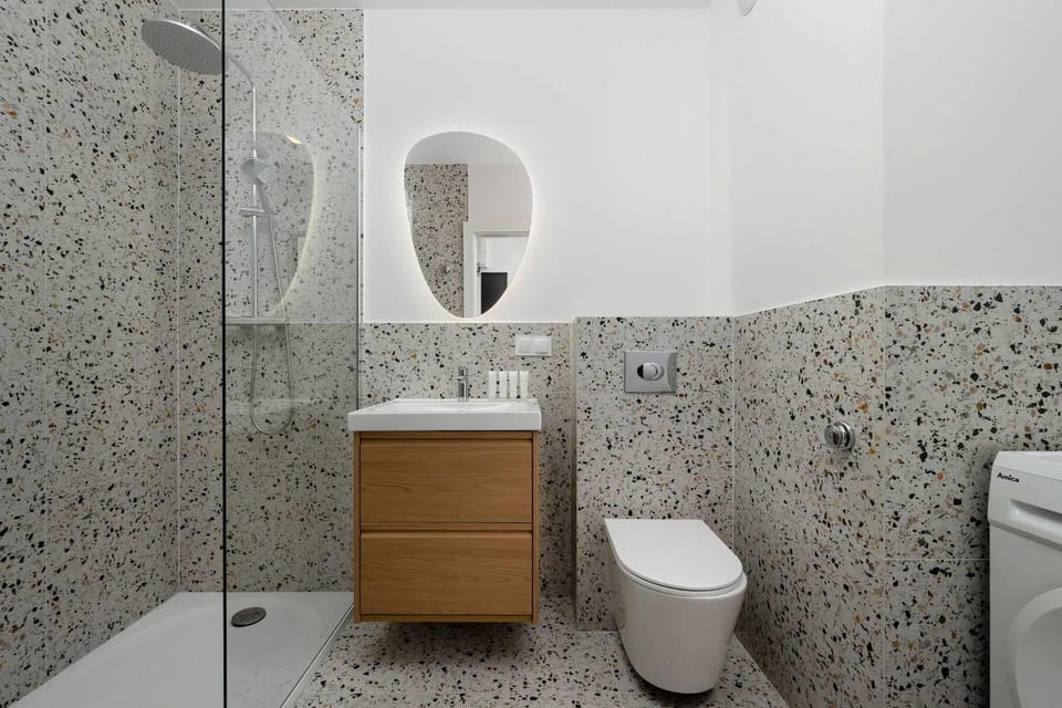 Shower, Toilet, Bathroom
