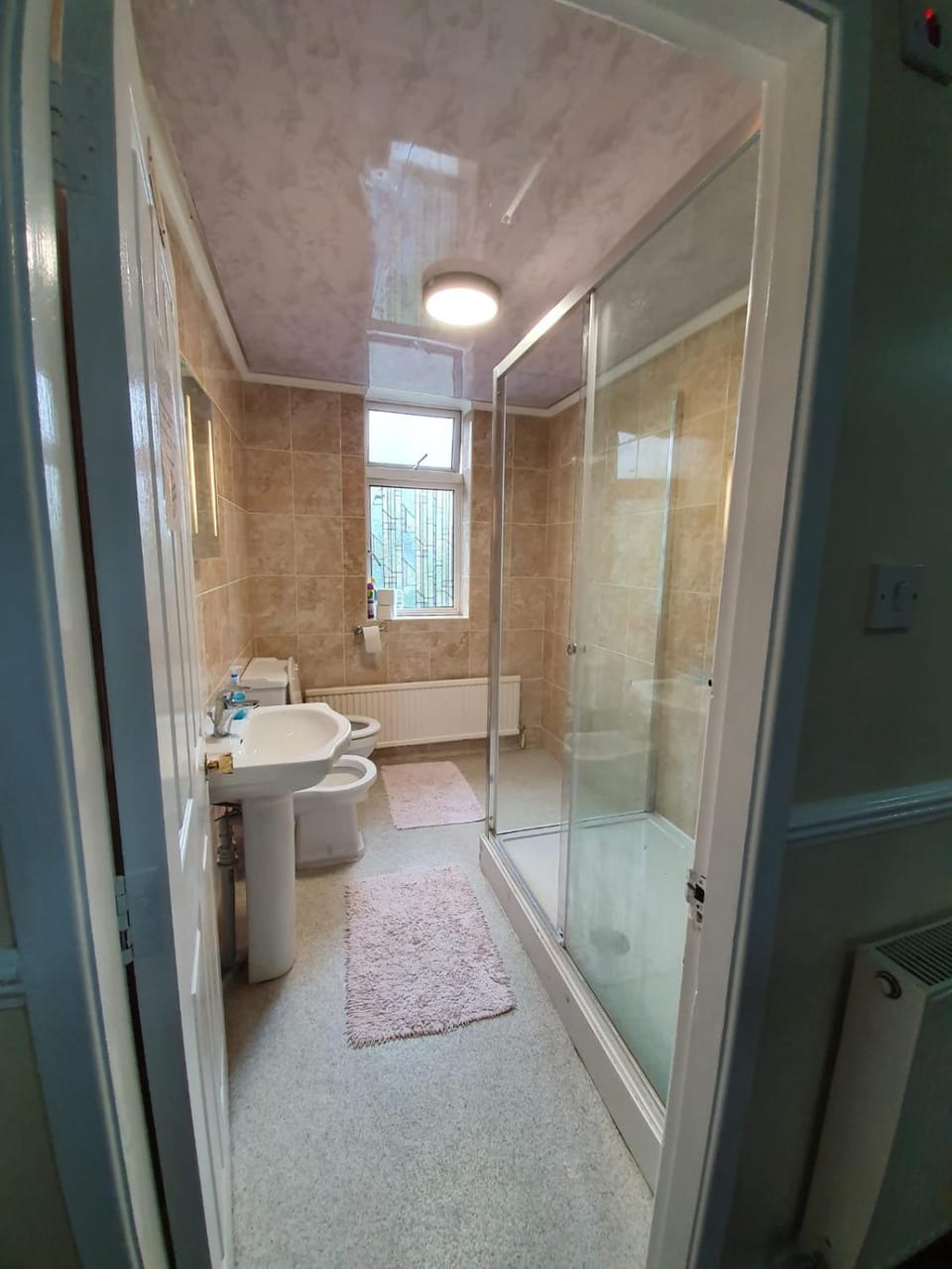 Shower, Toilet, Bathroom