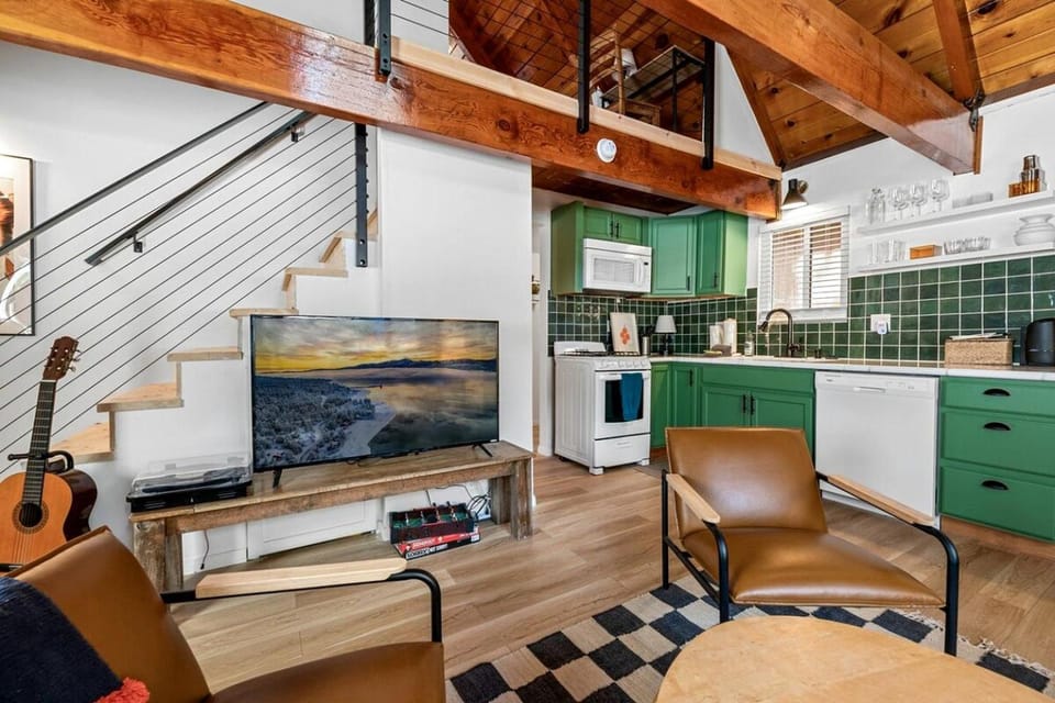 Refined Mountain Cabin with Private Spa near Big Bear Lake, Big Bear City, California Cabin in Big Bear
