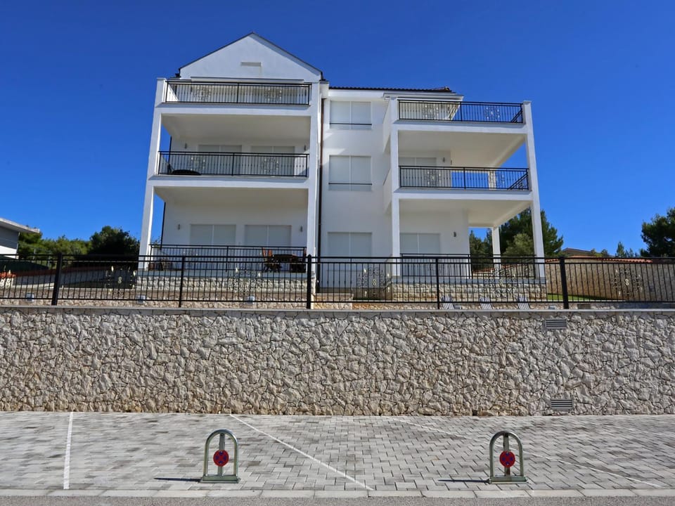 Property building, Other, Area and facilities