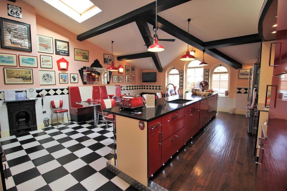 Dining area, Internal: Not applicable to any particular room