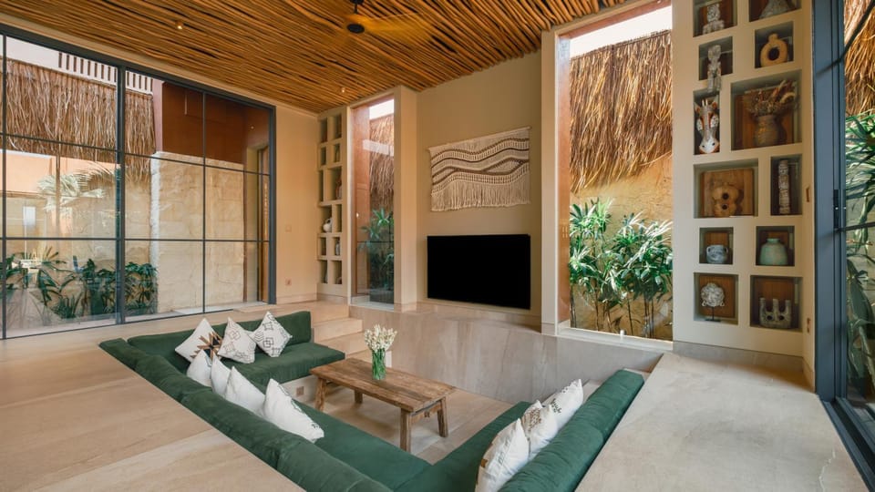 Communal lounge/ TV room, TV and multimedia, Living room