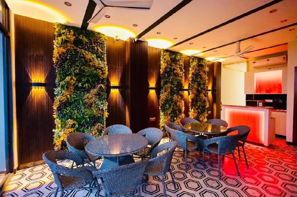 Pauls Guest Inn Hotel in Delhi