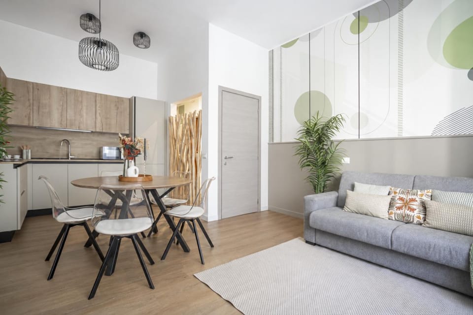 Kitchen or kitchenette, Living room, Dining area