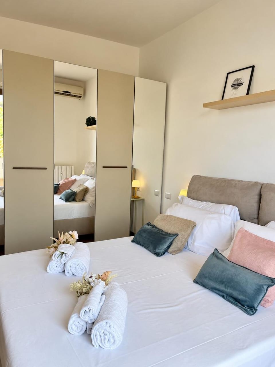 Bed, Bedroom, wardrobe