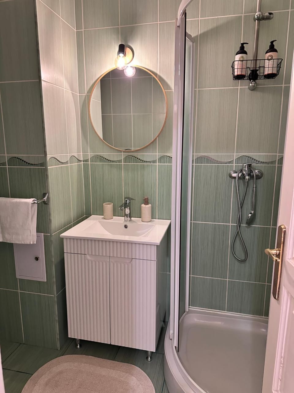 Shower, Bathroom