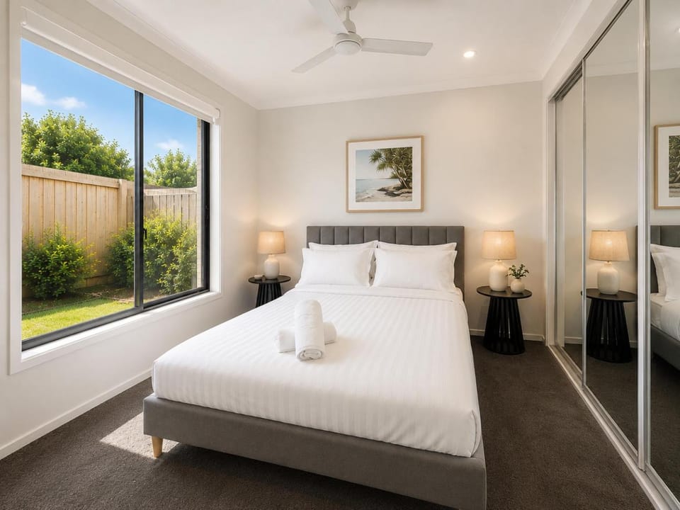 Bed, Bedroom, Garden view, wardrobe
