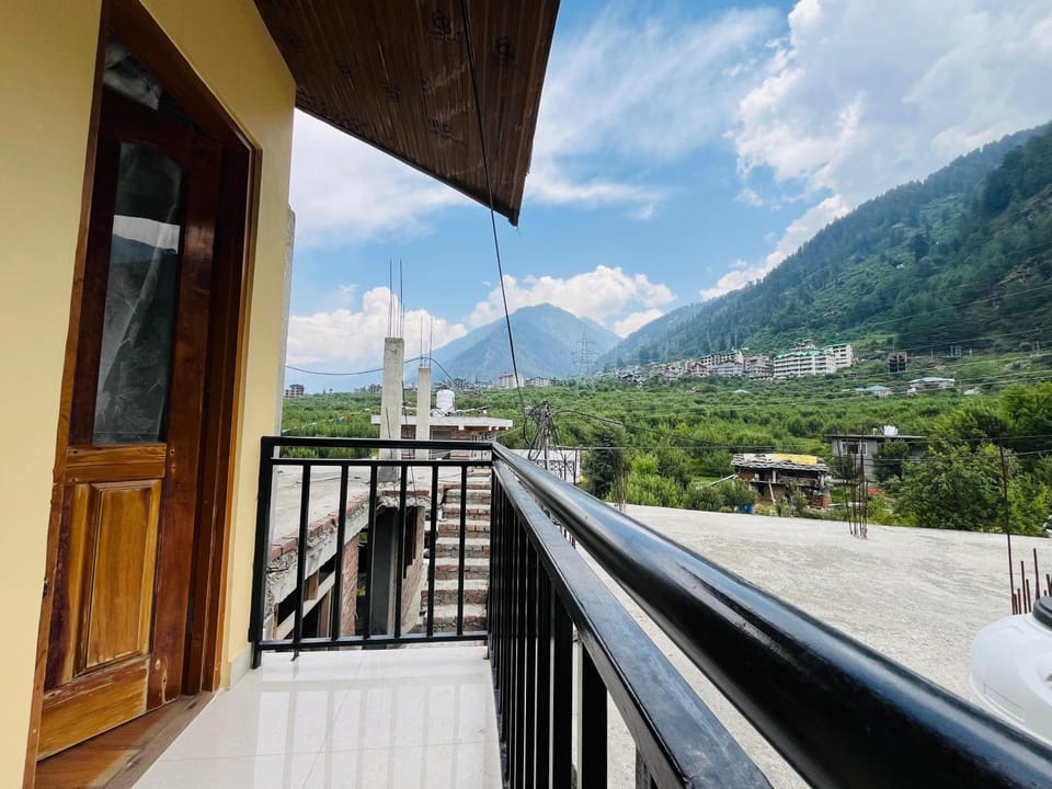 K&B Trimurti stay Vacation rental in Himachal Pradesh