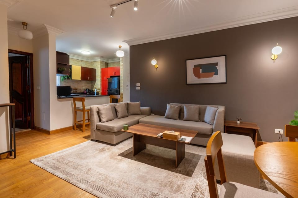 1842 Bright & Modern 2BR, Central Cairo Apartment in Cairo
