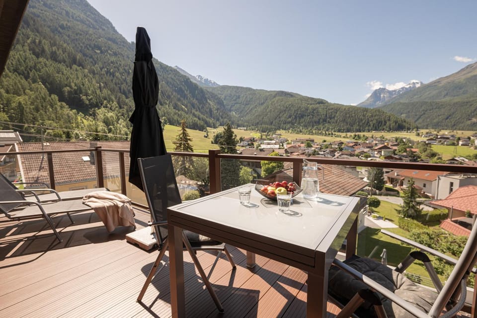 View (from property/room), Balcony/Terrace