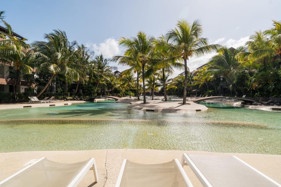 Day, Natural landscape, Pool view, sunbed