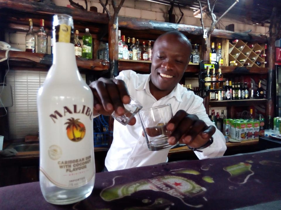 Lounge or bar, Drinks