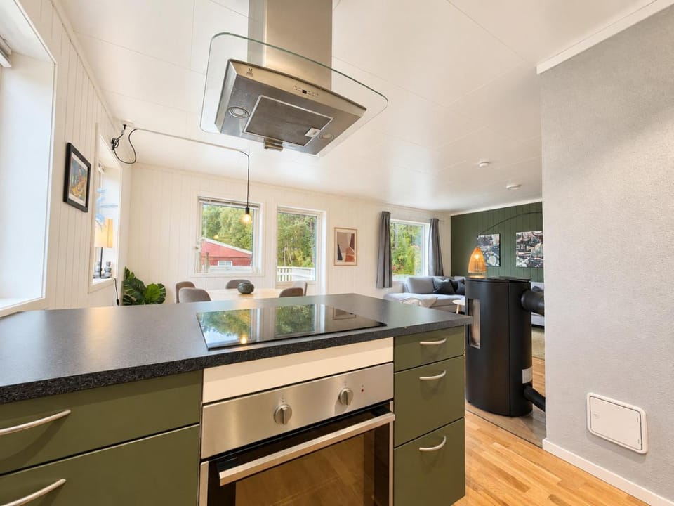 Kitchen or kitchenette, dishwasher, oven, stove