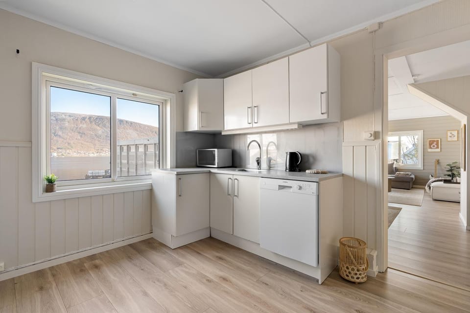 5-Bedroom Family Home Apartment Apartment in Tromso