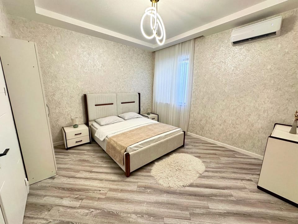 Bed, Photo of the whole room, Bedroom, wardrobe, air conditioner
