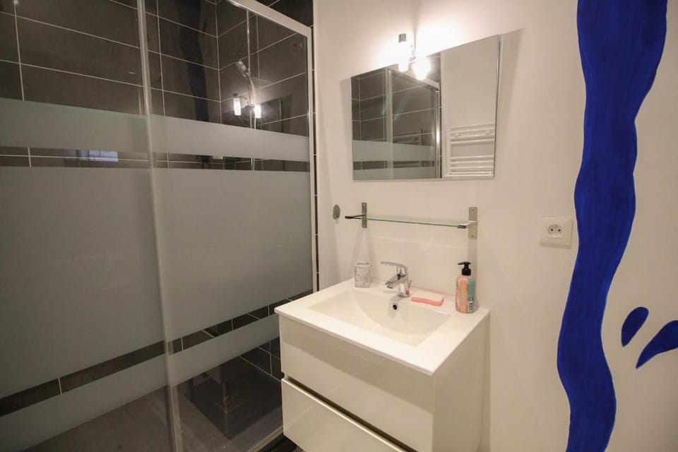 la BD - T2 Spacieux à Thème en Hypercentre Apartment in Angoulême