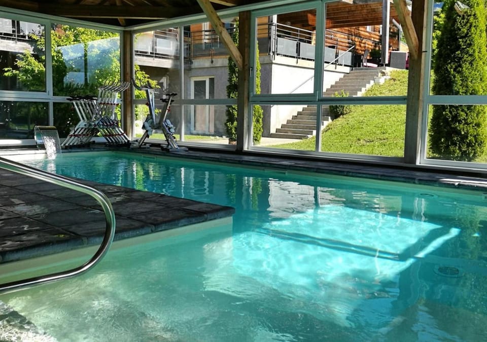 Swimming pool, Swimming pool