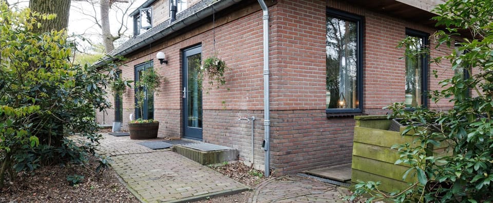 Property building, Garden