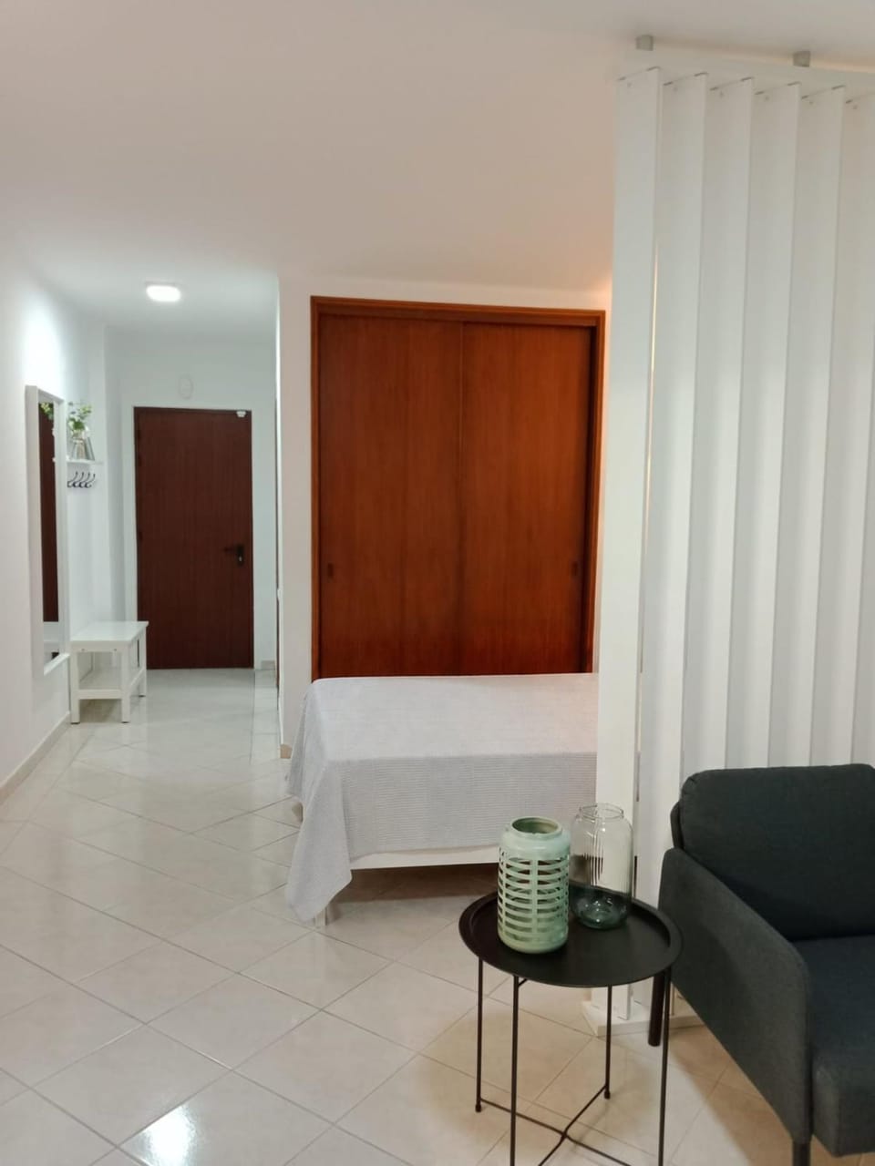Bed, Living room, Bedroom, wardrobe