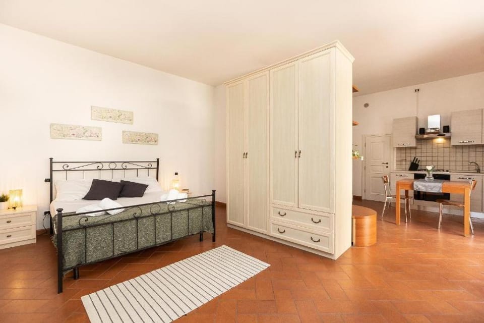 Bed, Bedroom, stove