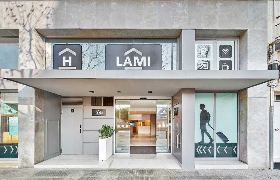 Facade/entrance, Property logo or sign