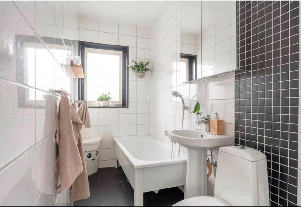 Rental of a villa in Huskvarna's most attractive location Villa in Västra Götaland County