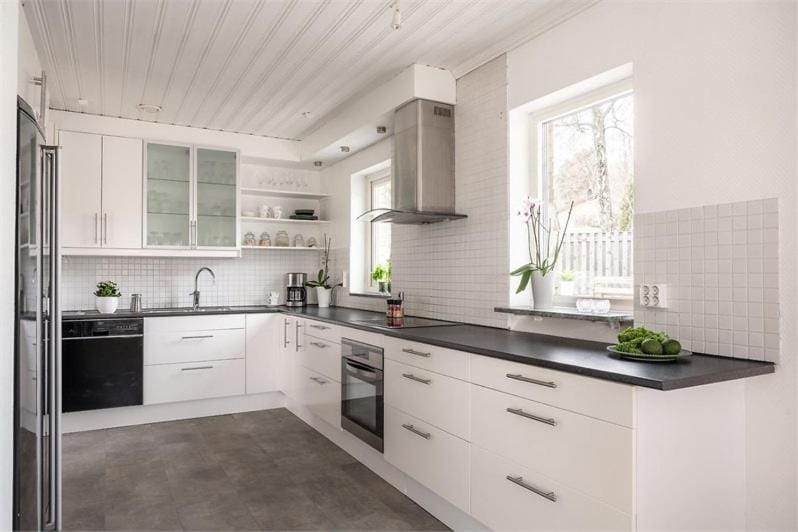 Rental of a villa in Huskvarna's most attractive location Villa in Västra Götaland County