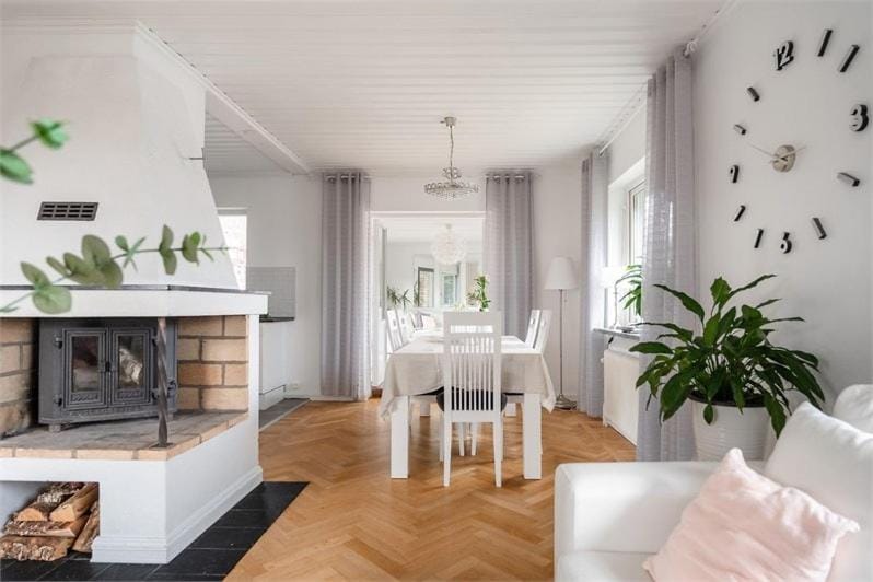 Rental of a villa in Huskvarna's most attractive location Villa in Västra Götaland County