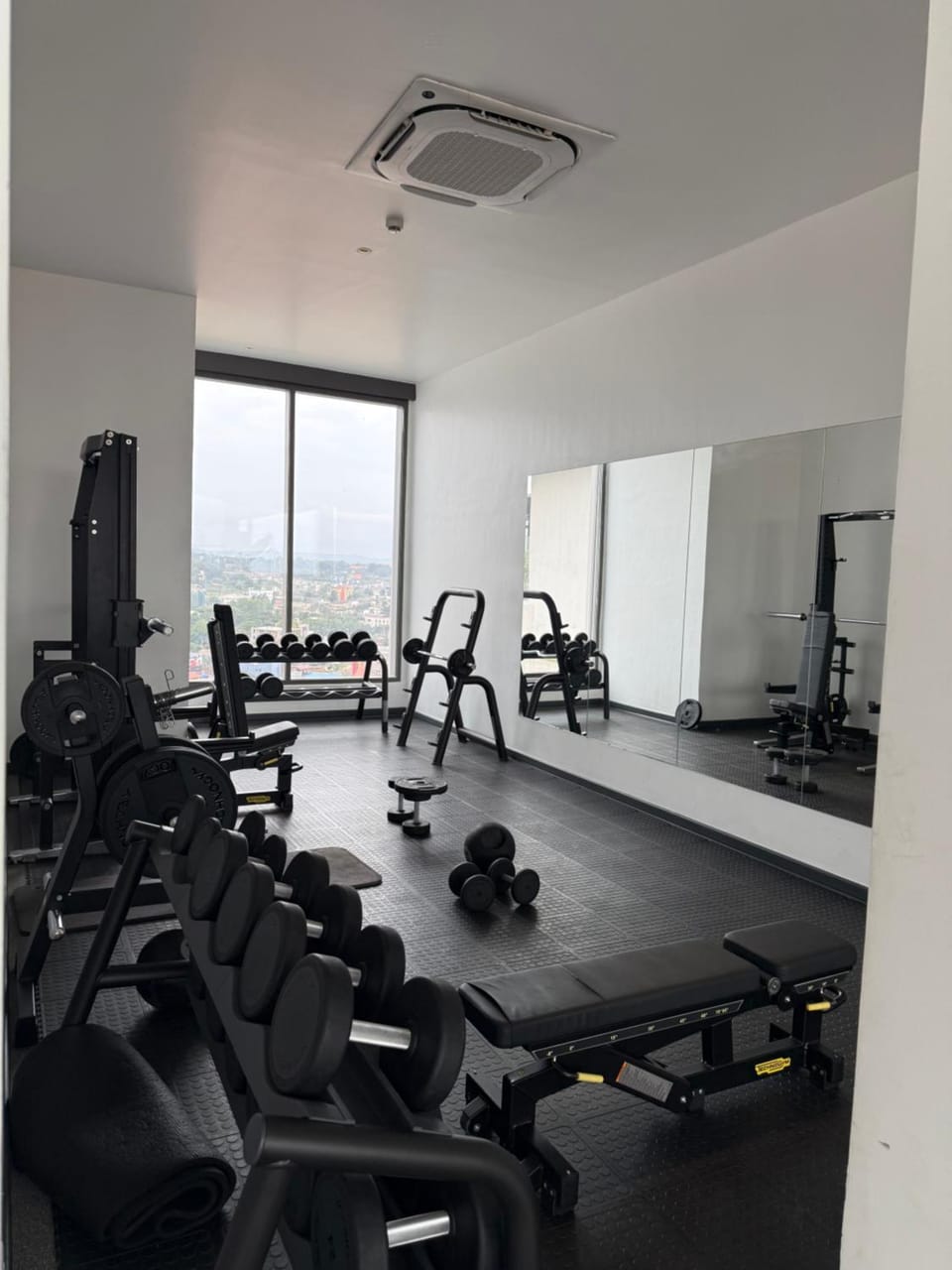 De Luxe Studio at Loxwood House Apartment in Accra