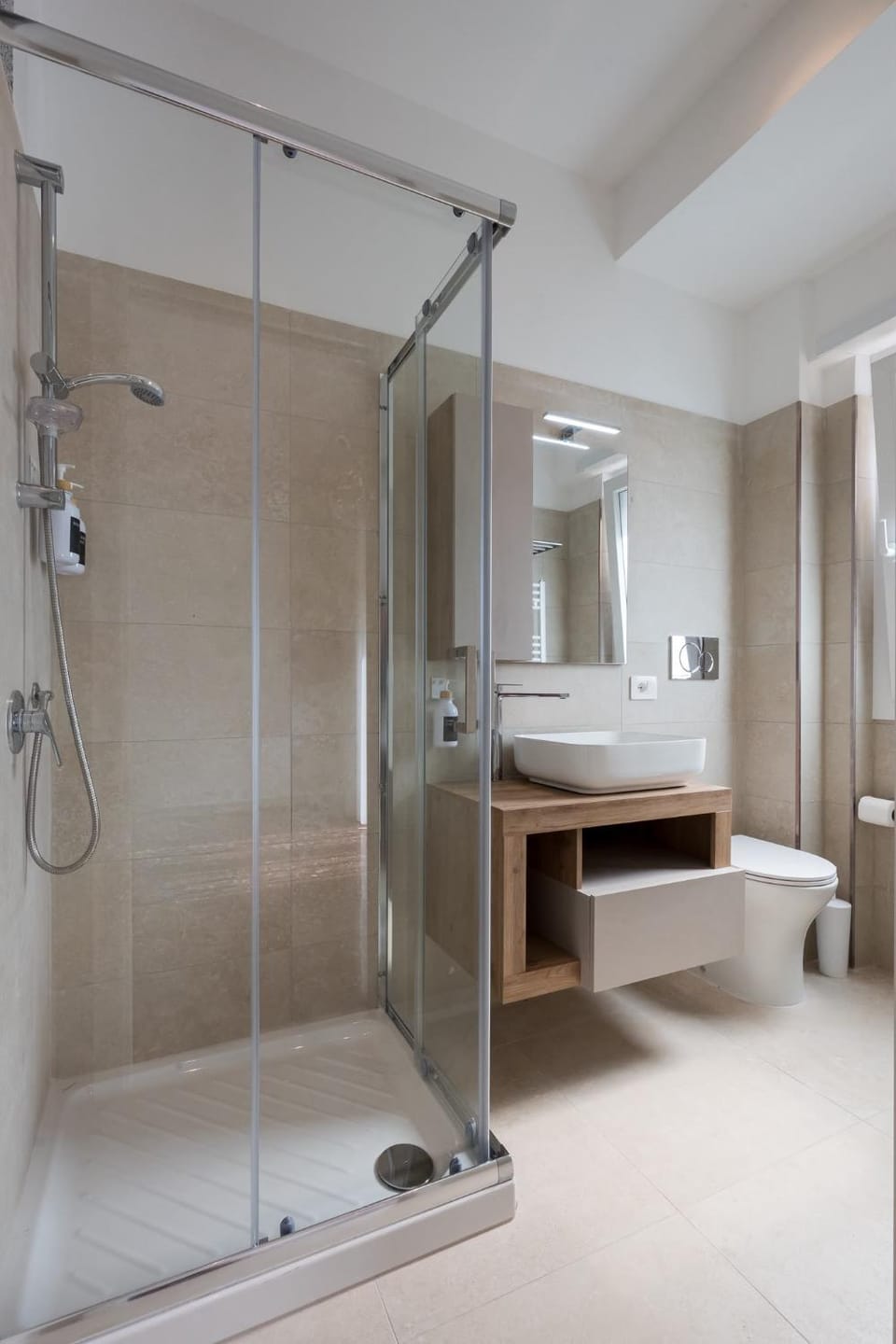 Shower, Toilet, Bathroom