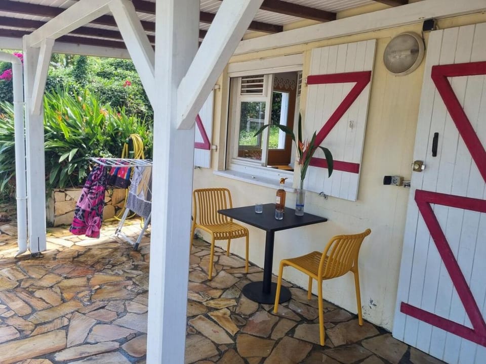 Studio Bougainvilliers chez Jérôme et Sophie Apartment in La Trinité
