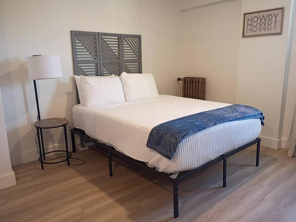 310 - Historic Charm at The George - New 1BR Apartment in Klamath Falls