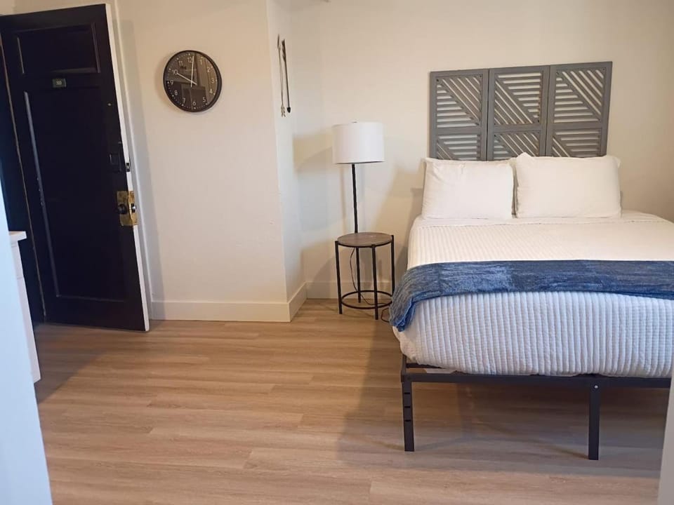 310 - Historic Charm at The George - New 1BR Apartment in Klamath Falls
