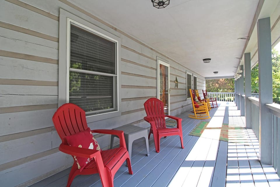 Peace in the Pines at Deep Creek Beautiful Haven House in Swain County