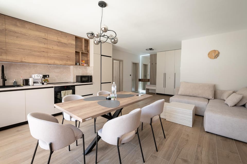 Coffee/tea facilities, Kitchen or kitchenette, Living room, Seating area, Dining area, dishwasher, minibar, oven, stove, toaster