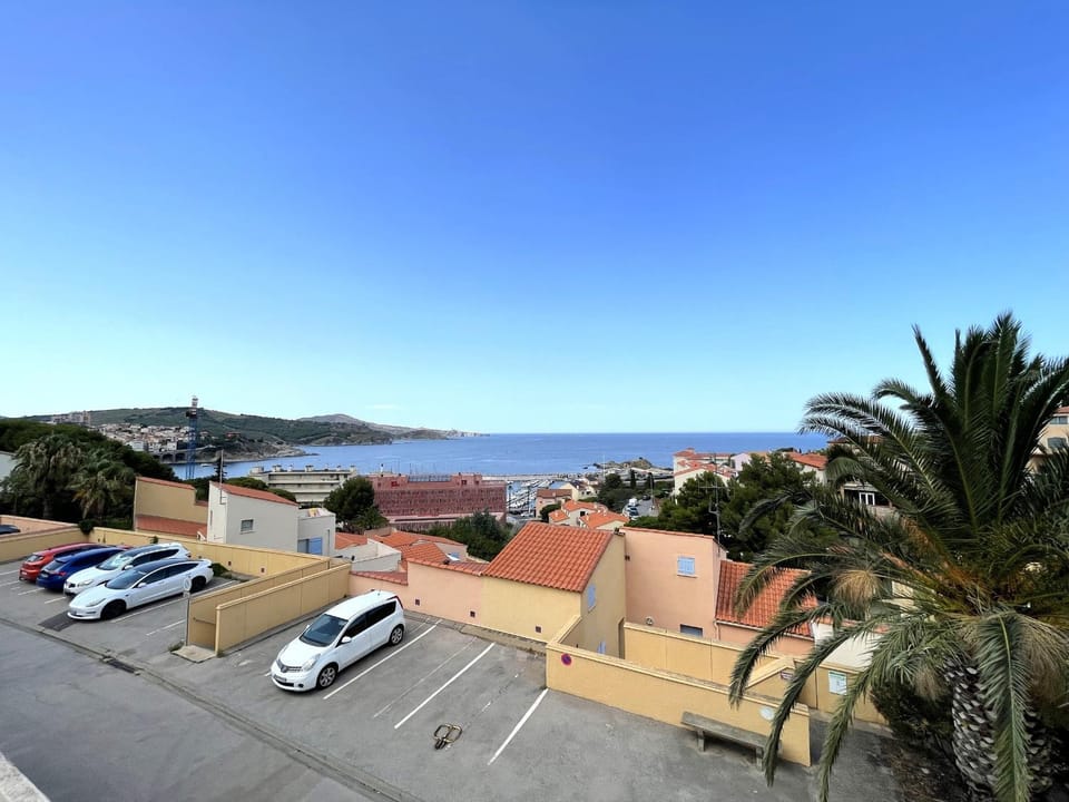 Duplex à Banyuls avec terrasse et parking privatif - FR-1-309-82 Apartment in Alt Empordà